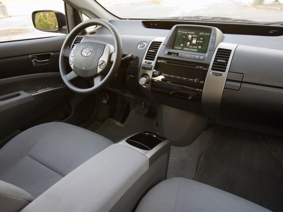  Toyota Prius 2003 года  (US) (фото 3 из 23)